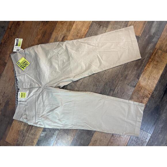 Lee Pants - Lee natural straight leg Women's Khaki Dress Pants Size 14